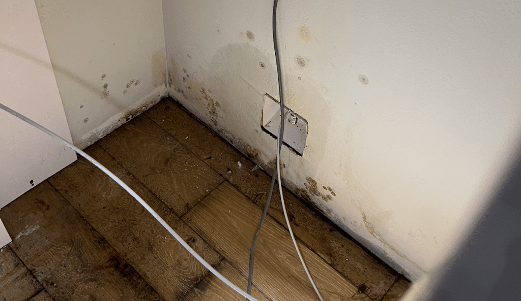 Leak in wall