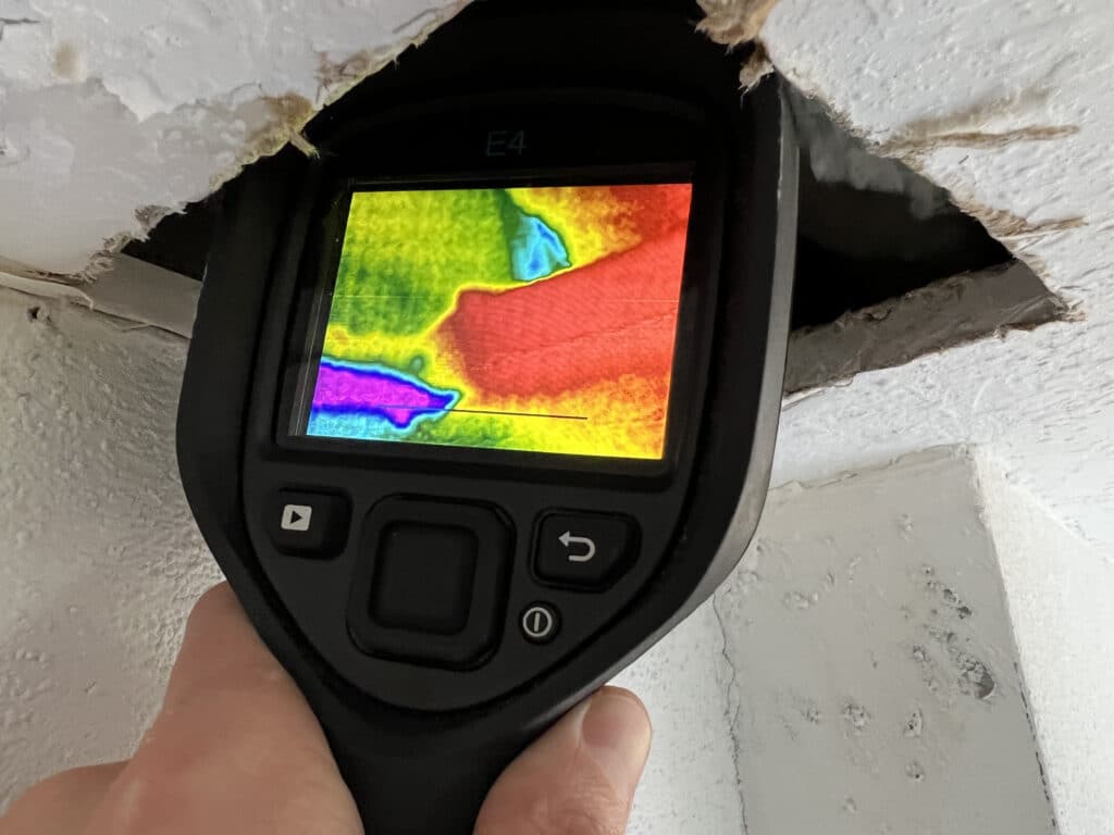 Thermal imaging on a hidden leak